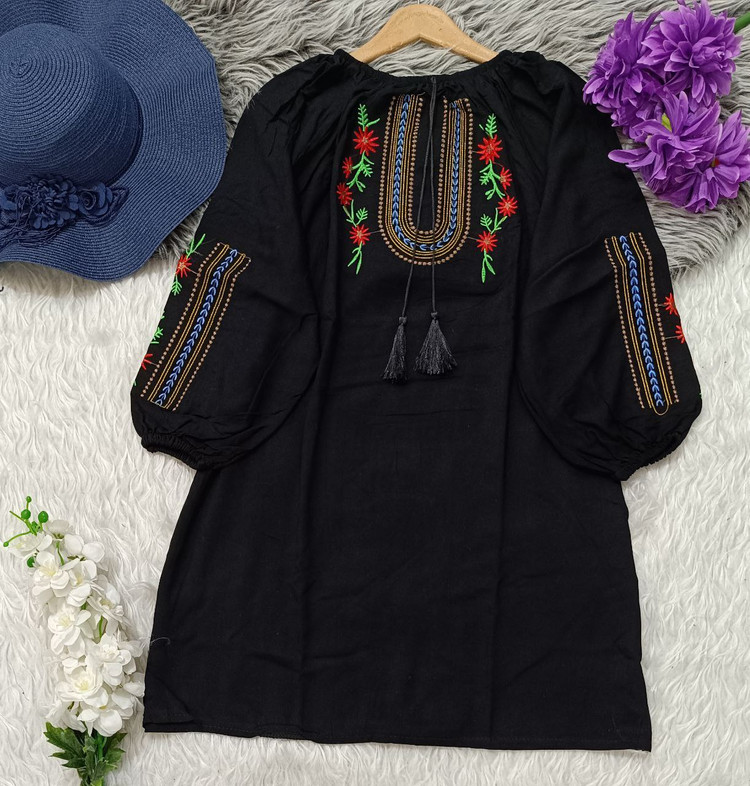 شومیز گلدوزی بسیار شیک تنخور عالی