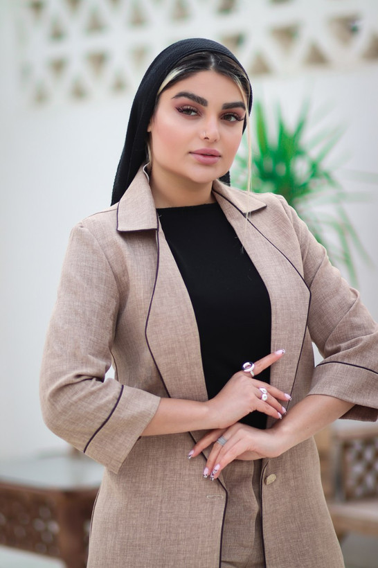 کت و شلوار ست طرح رکسانا جنس شانتون دو نخ با کیفیت بسیار دوخت تمیز شیک و مجلسی