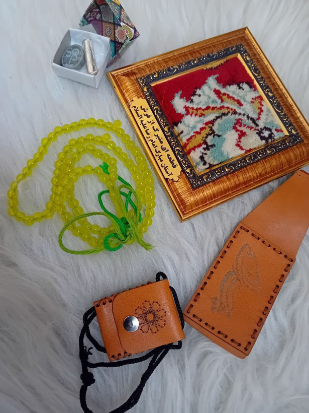 کادو روز مرد حرز امام جواد (ع)پک کامل همراه قطعه ای متبرک از فرش استان قدس رضوی