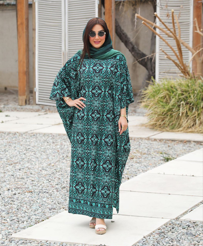 عبا رنگی طرحدار عیدانه جنس بوگاتی با کیفیت